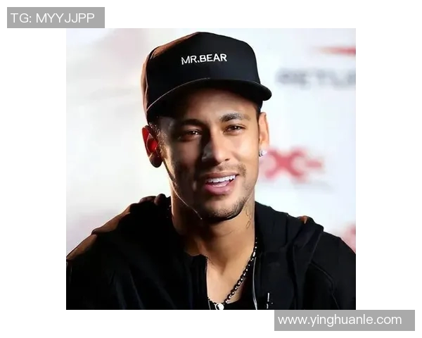 内马尔展现肌肉魅力足球明星的完美身材与运动激情